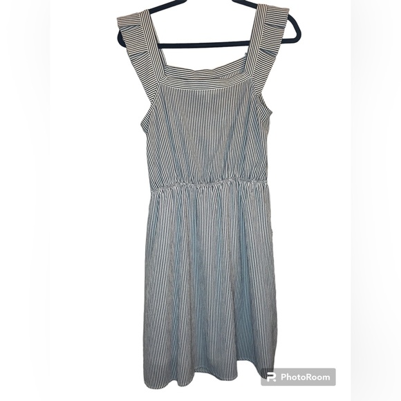 Monteau Blue and White dress with Pockets - Picture 2 of 5